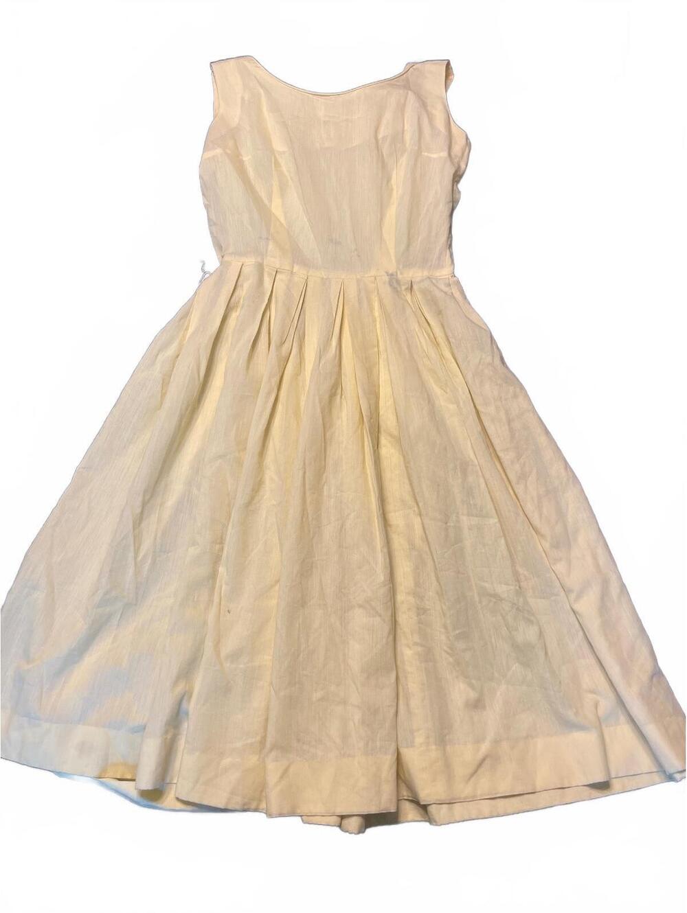 READ Vintage Butter Yellow Sleeveless Full Skirt Dress by Townfield